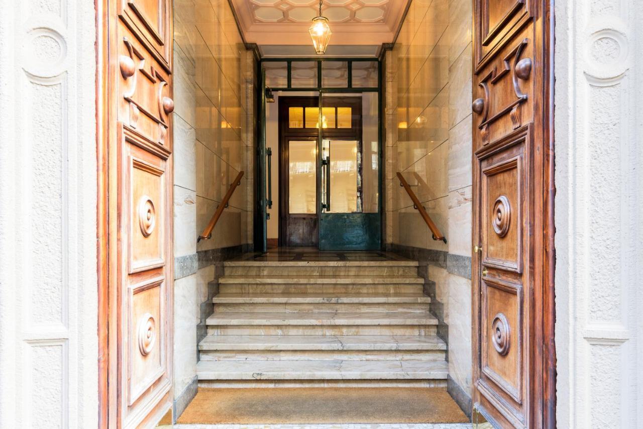 100m² 2 Slaapkamer, 2 Privé Badkamer In Porta Vittoria *